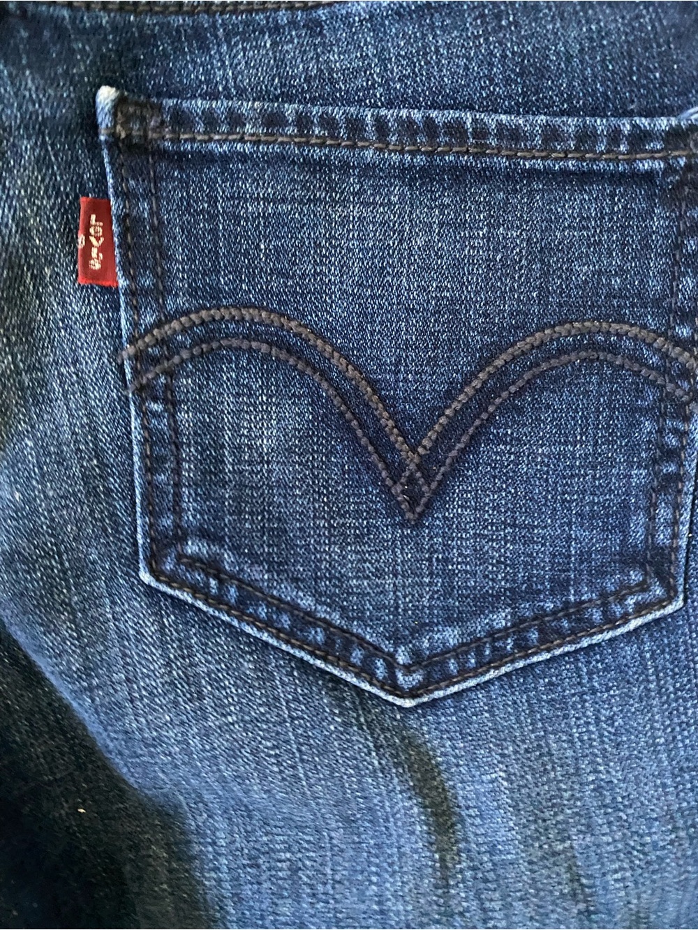 Women’s Dark Blue boot cut Leg Jeans
LEVI’S Curvy Cut 528 - Picture 5 of 6